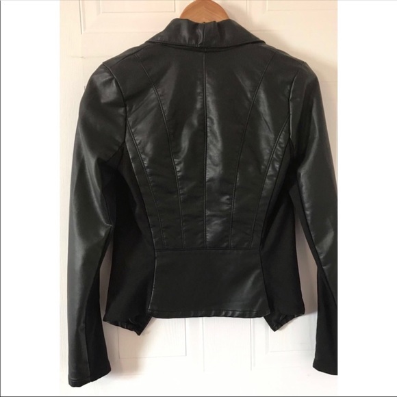 Black Fitted Leather Jacket - Picture 3 of 4